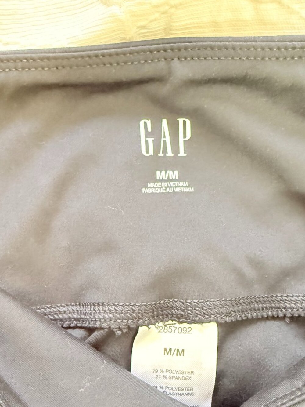 💖 2/40 Gap High Rise Black Leggings Medium - Picture 2 of 4